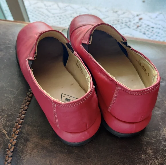 Pink FlueVog Leather Shoes - Picture 3 of 4